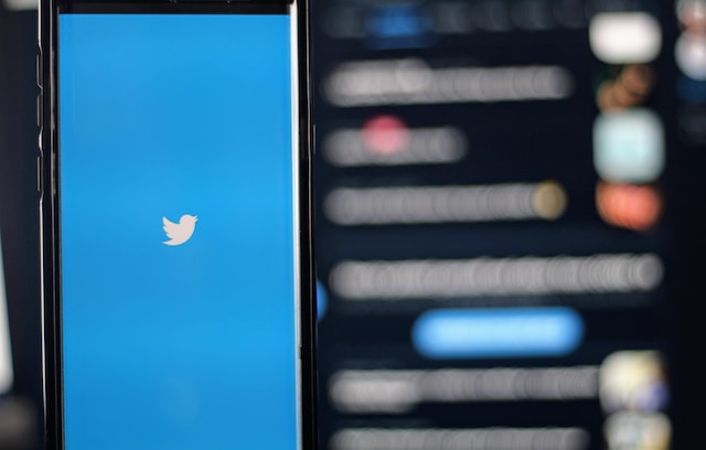 How to Log Out of the Twitter App